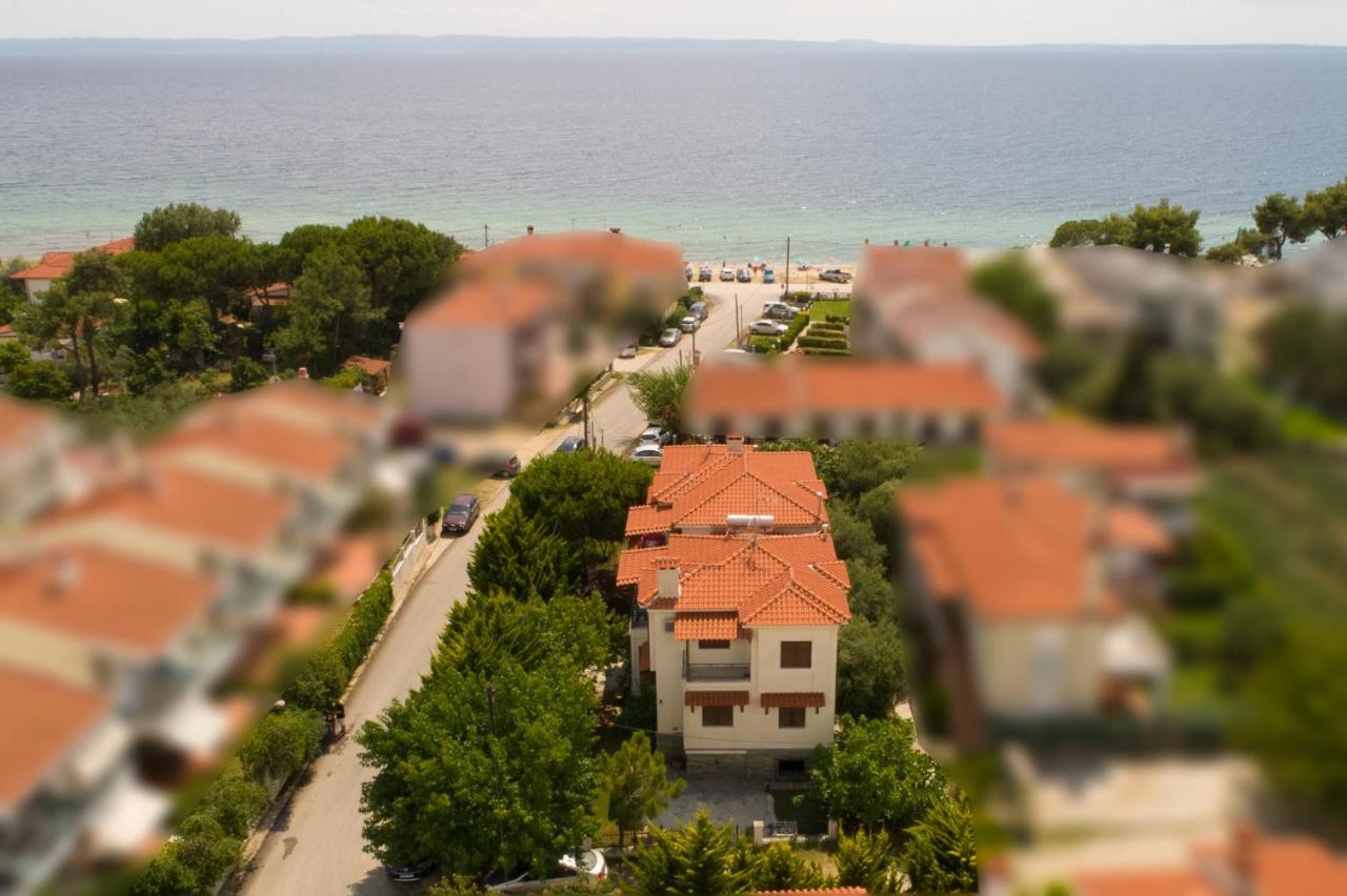 Seasidelongo Houses 1 Min From The Beach Of Nikiti Exteriör bild